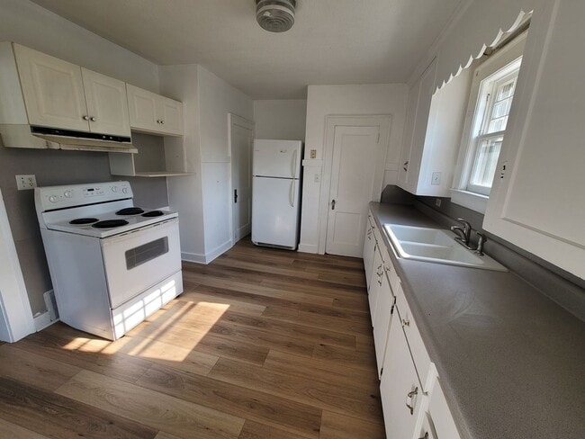 Foto del edificio - 2 BR across from Johnson Street School