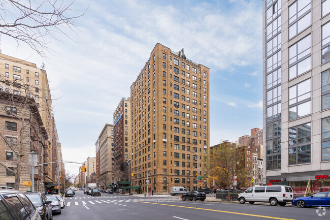 Foto del edificio - 230 West End Avenue