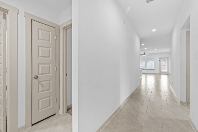 Building Photo - 4903 Pne Hvn Ln