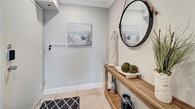 Building Photo - 1125 W Peppertree Dr