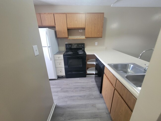 Foto del edificio - 3388 Royal Wood Rd