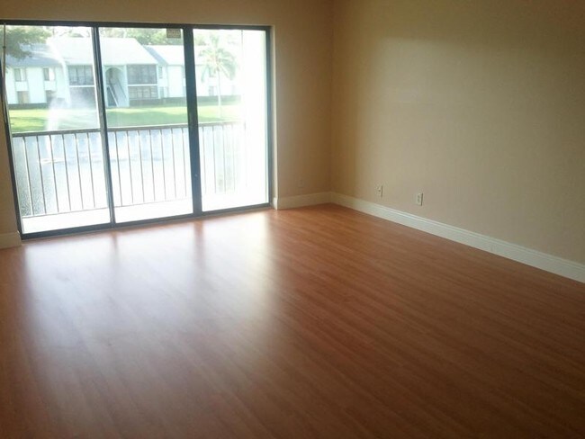 Building Photo - 3612 Alder Dr