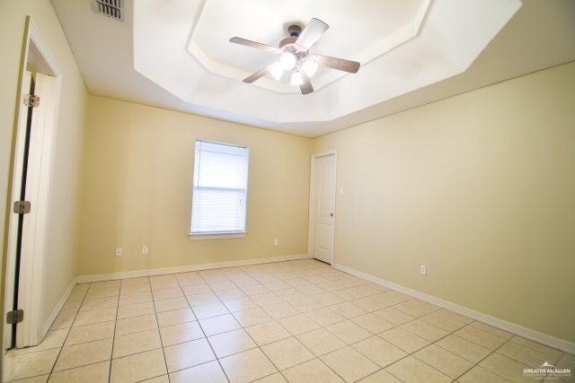 Building Photo - 1001 S Palm Dr