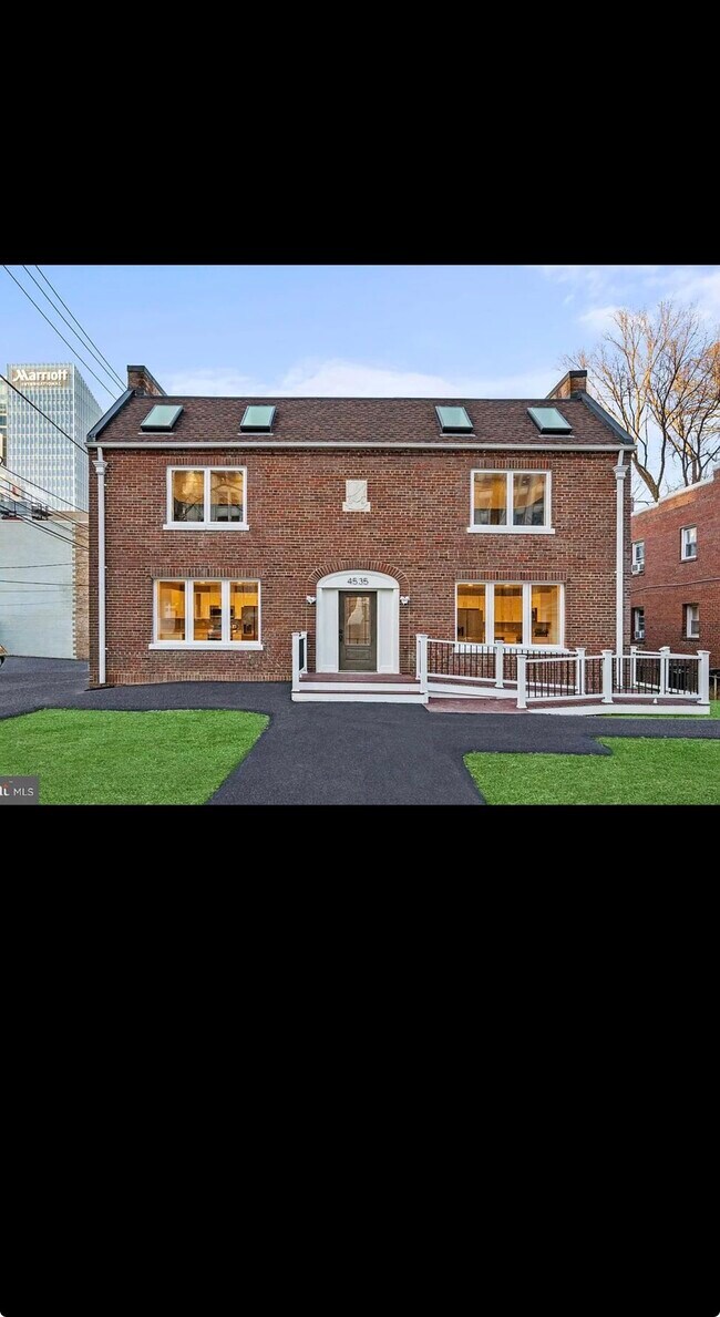 Foto del edificio - 4535 Avondale St