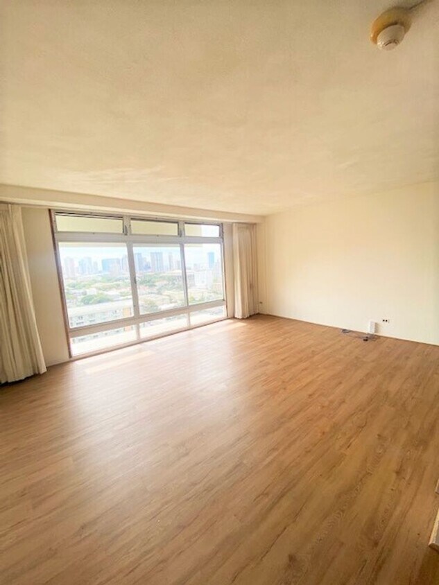 Foto principal - QEG2155Q