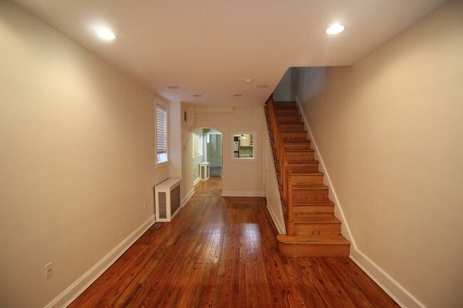 Building Photo - Exceptional Upper Fells 2bd/2ba End Rowhome w/ CAC & Rooftop Deck!--Available 7/15