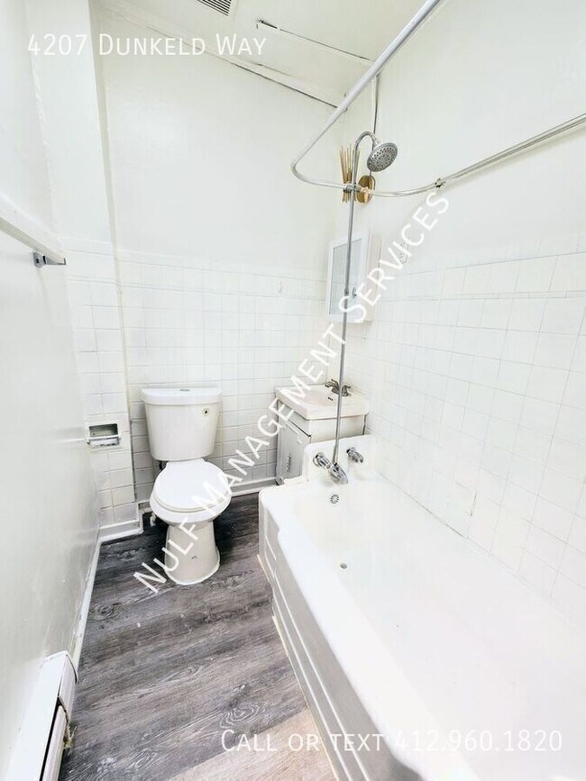 Building Photo - 4207 Dunkeld Way