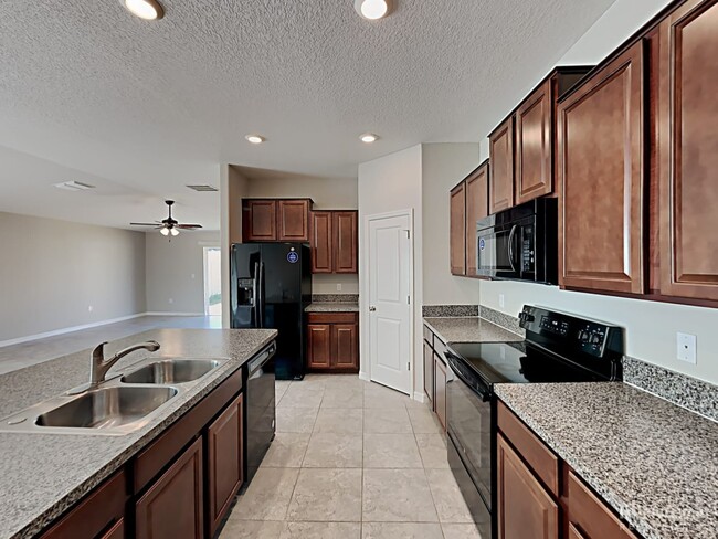 Building Photo - 209 Archcliffe Point Pl