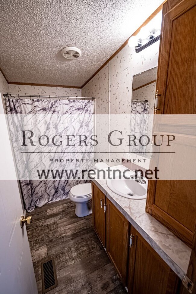Foto del edificio - 128 Twilight Ln