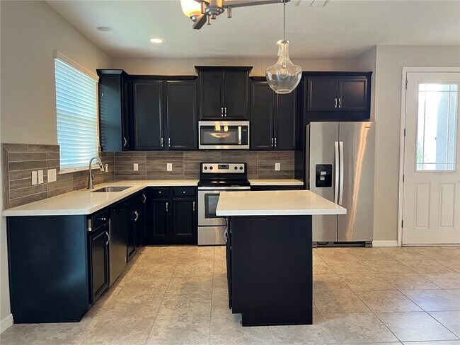 Building Photo - 3576 Brighton Park Cir