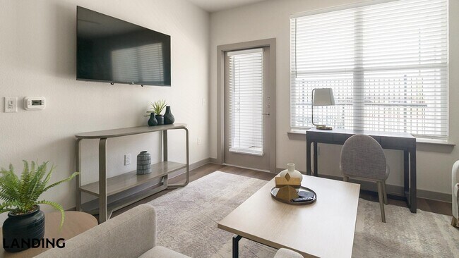 Foto del edificio - 24014 Morton Ranch Rd