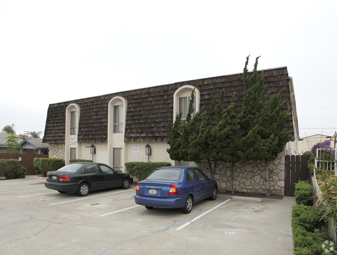 Foto del edificio - West Star Apartments