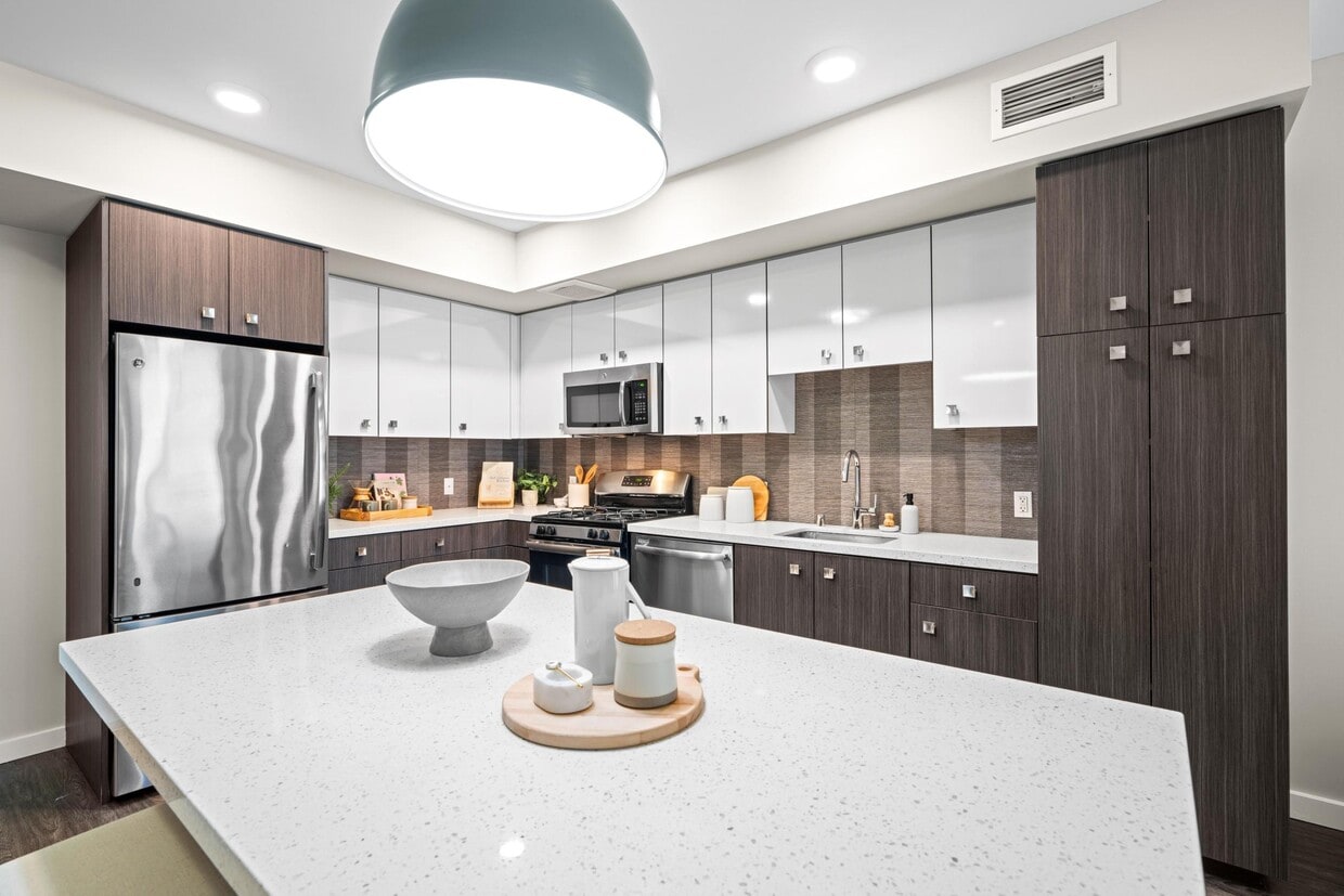 Modern Kitchen at L Seven Apartments in San Francisco, CA 94103 - L Seven