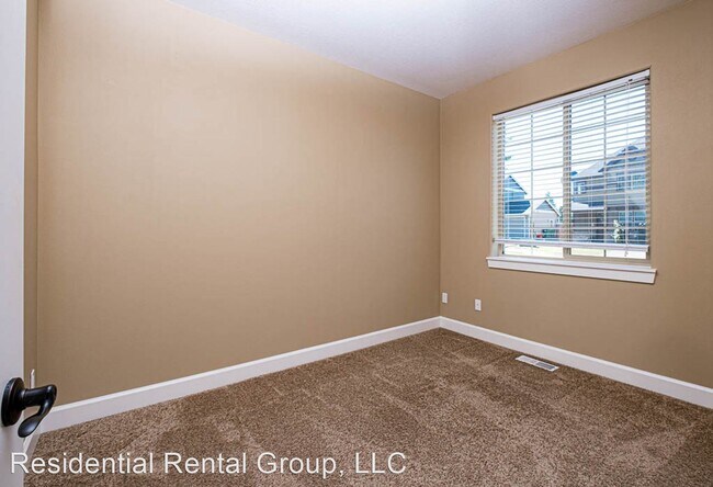 Building Photo - 4 br, 2.5 bath House - 2445 25th Avenue