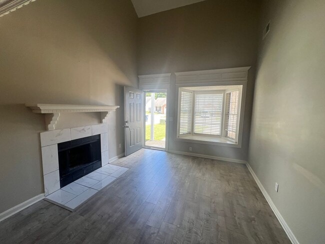 Building Photo - 2708 Swallow Ln
