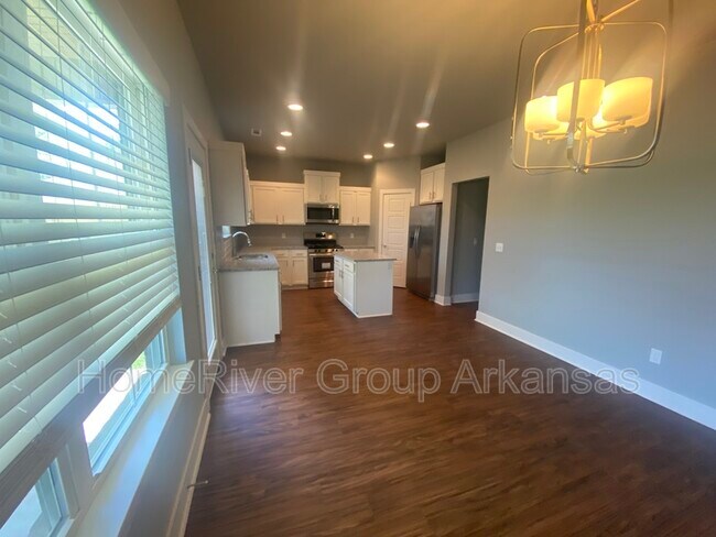 Foto del edificio - 3219 Rosecomb St