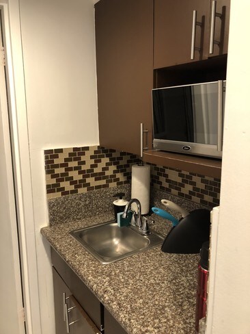 Foto del edificio - 5445 Collins Ave