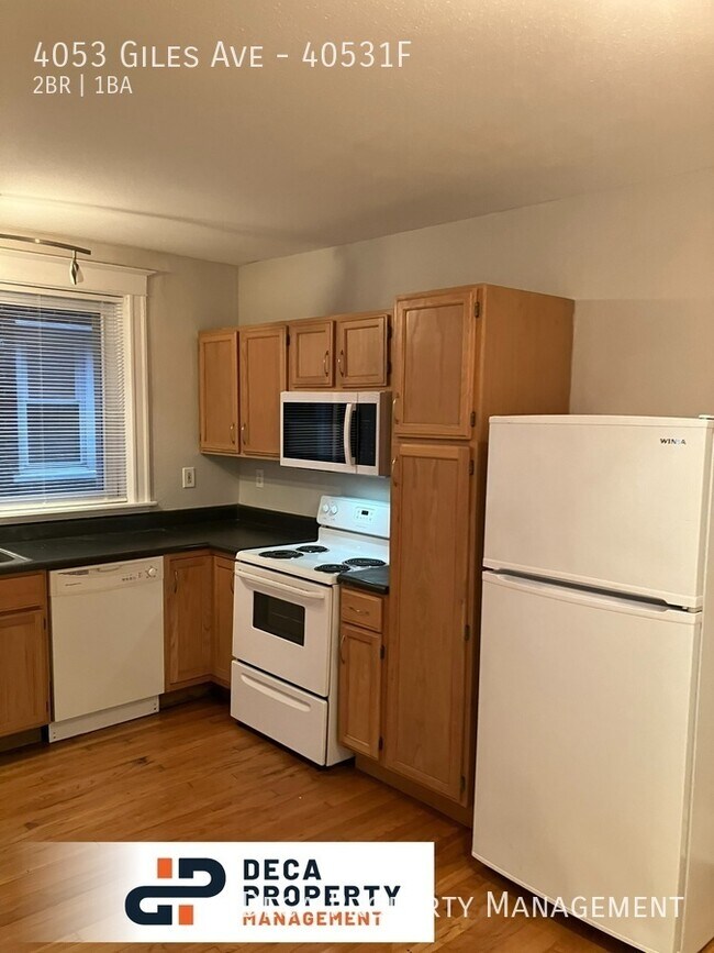 Building Photo - 2 Bedroom Apartment