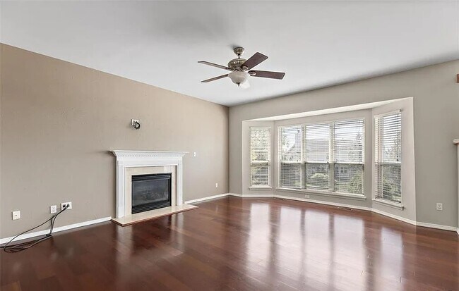 Foto del edificio - 605 Thornridge Dr