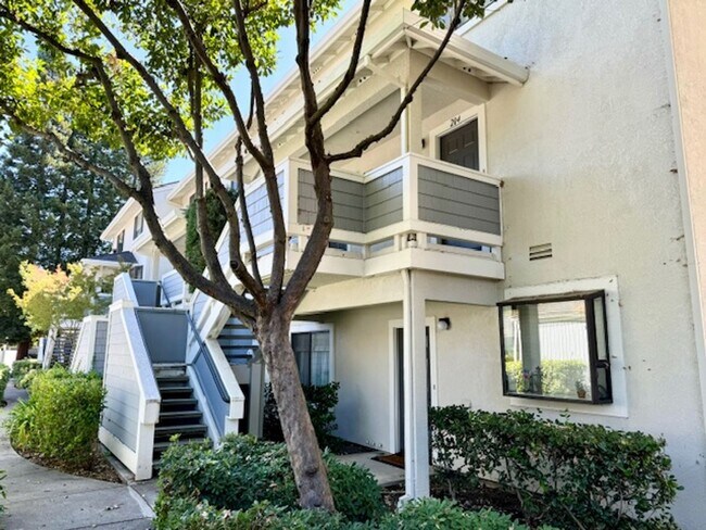 Foto del edificio - Wonderful 2 story condo in Ashford Ct-Deta...