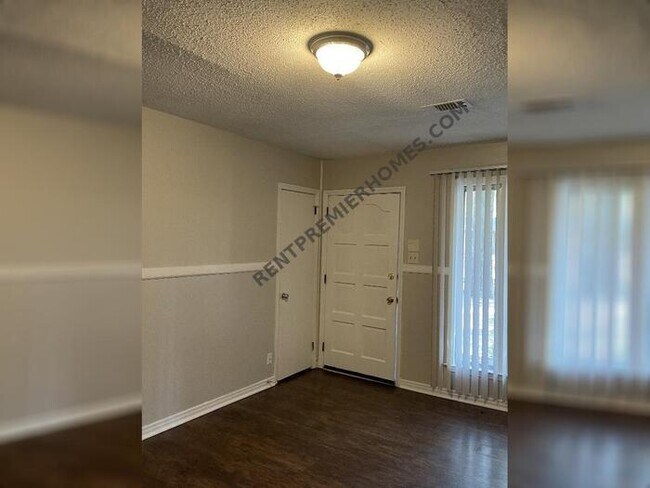 Foto del edificio - 9924 Whispering Pine Drive Little Rock, AR...