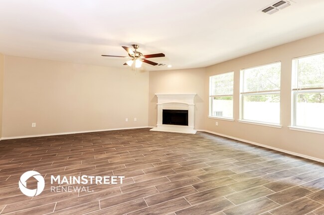 Building Photo - 6803 Clark Vista Dr