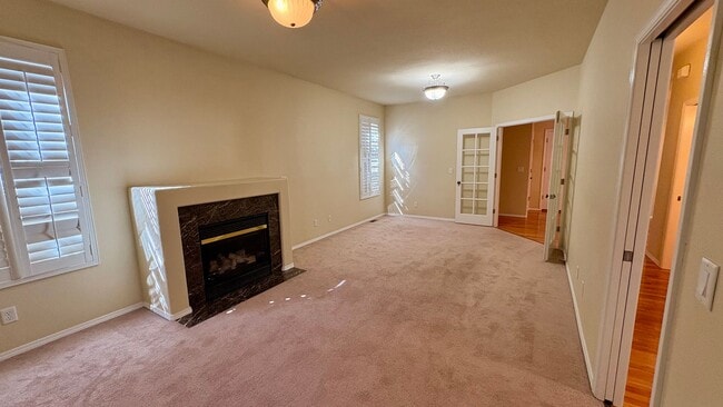 Building Photo - Beautiful Spacious Cedar Hills/ Peterkort ...