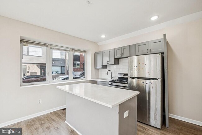 Foto del edificio - 512 W Norris St