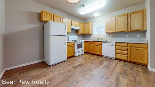 Foto del edificio - 3 br, 2 bath House - 202 Country West Road...