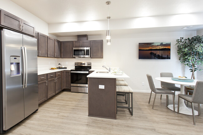 Foto del edificio - Prairie Pointe Apartments & Townhomes