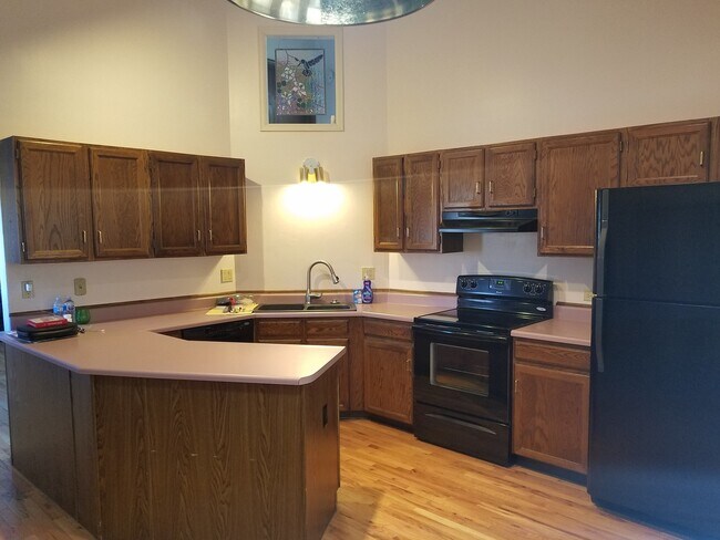 Building Photo - Cozy 3/2/2 Home in The Heart Of Briargate ...