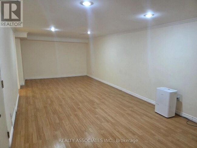 Building Photo - 99 Woodpark Pl