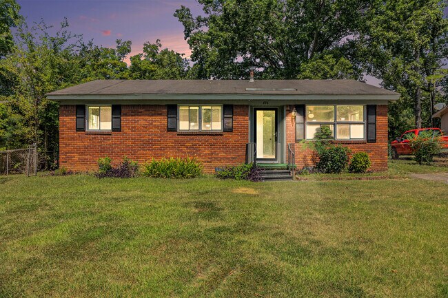 Building Photo - 436 Wedgeworth Rd