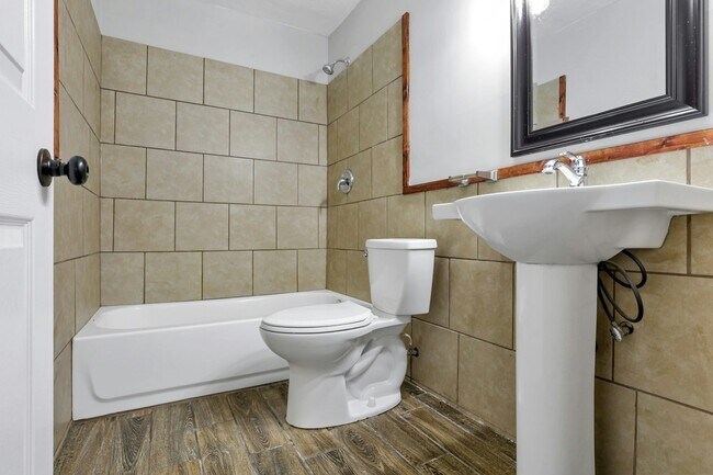 Foto del edificio - 454 E 16th Ave