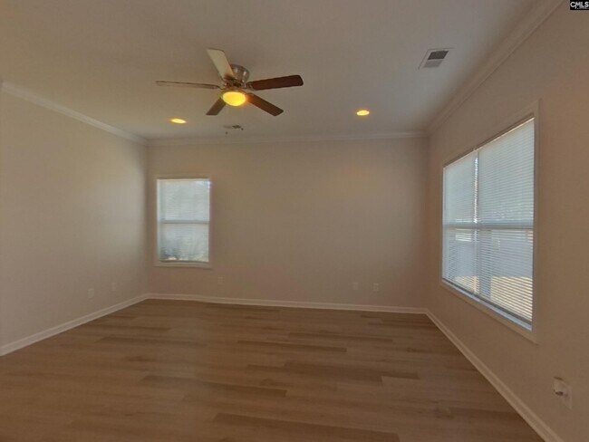 Foto del edificio - 129 Hillock Ct