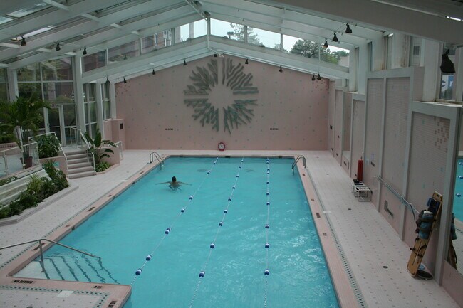 pool - 4 Martine Ave