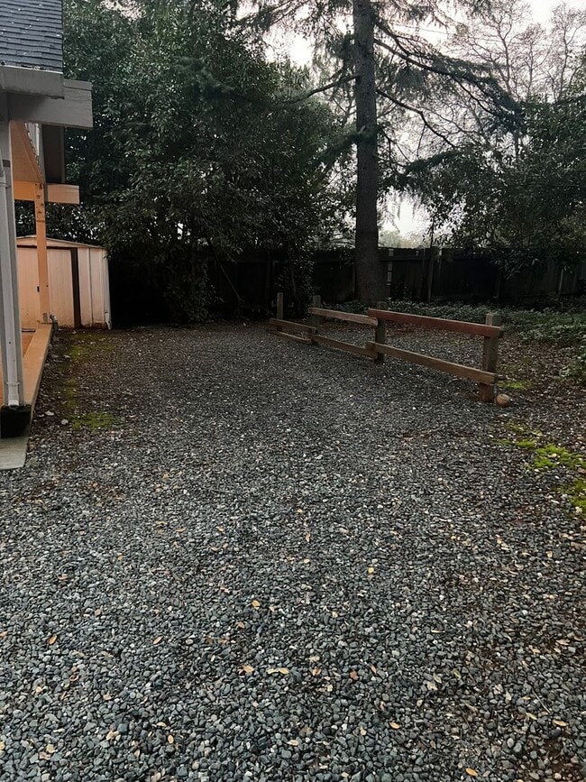 Building Photo - One Bedroom, One bath