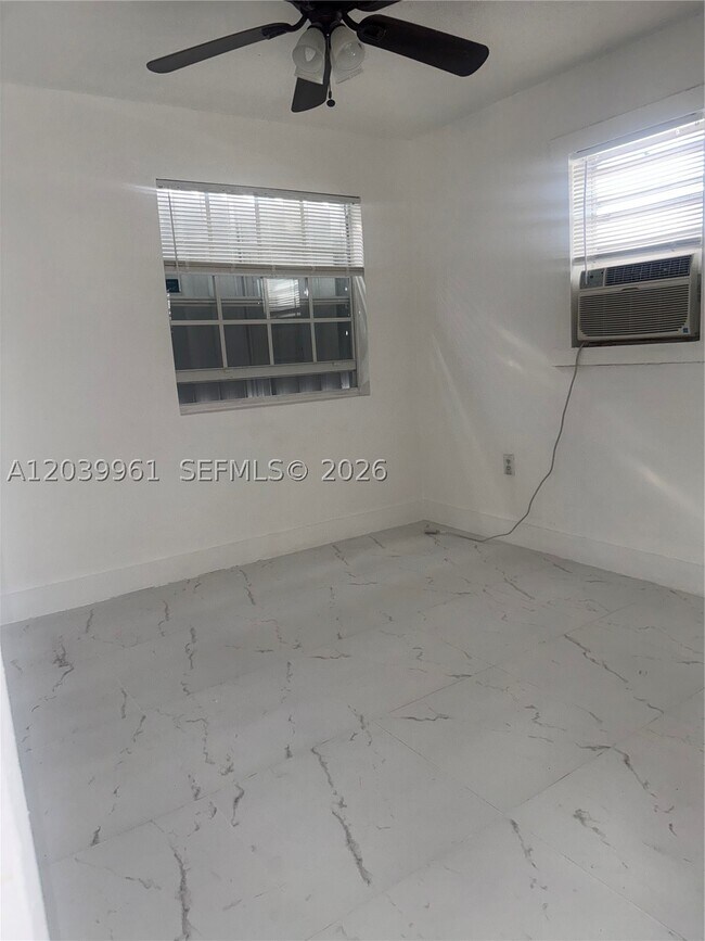 Foto del edificio - 713 NW 4th St