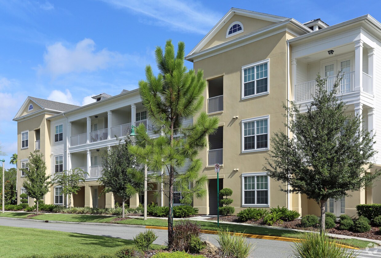 Evander Square Apartments Celebration, FL