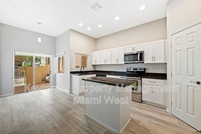 Foto del edificio - 1609 SE 23rd Way