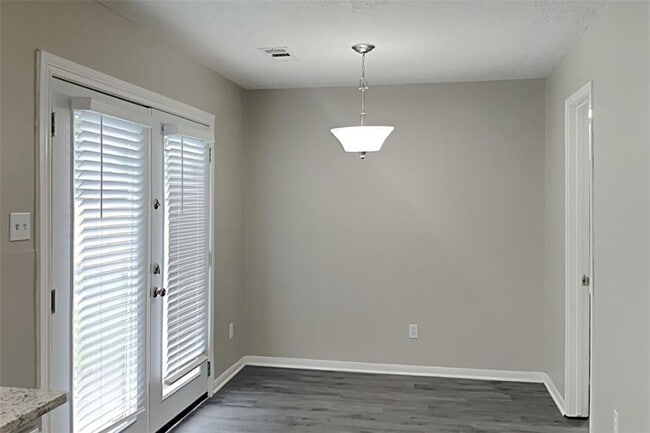 Building Photo - 206 Smokey Hill Ct