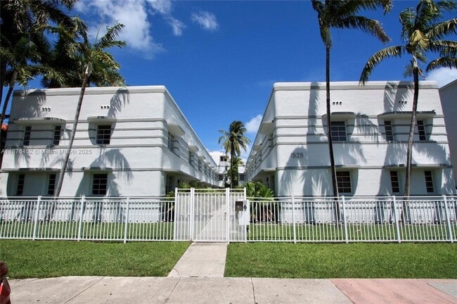 Building Photo - 1525 Pennsylvania Ave