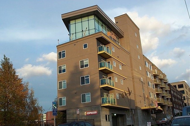 Primary Photo - Mercerview Apartments