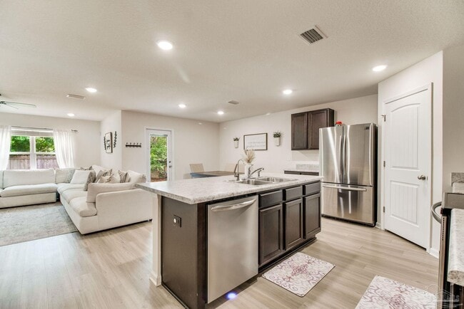 Building Photo - 6410 Jerry Lynn Ln