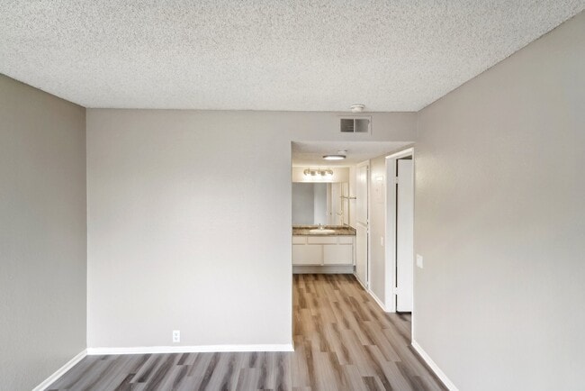 Building Photo - Crown Point Apartments