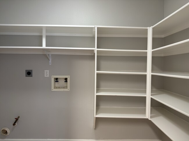 Foto del edificio - 14431 Andrea Way Ln