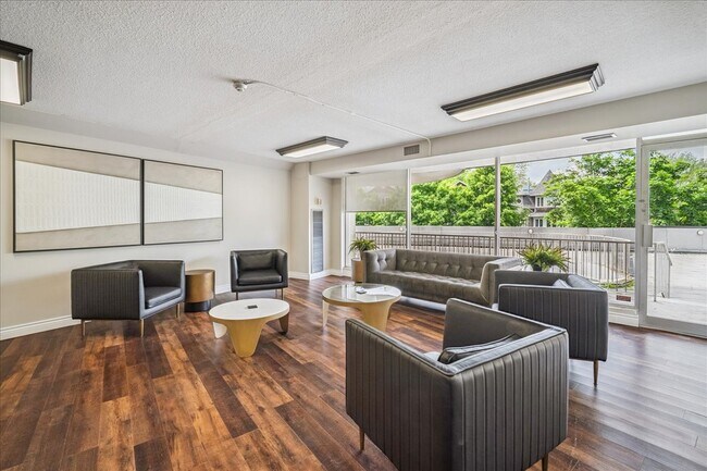 Photo du bâtiment - John Street Apartments