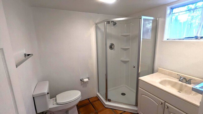 Foto del edificio - 1624 PASEO DE PERALTA