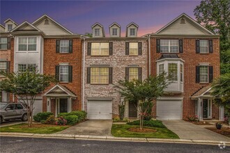 Building Photo - 624 Coligny Ct