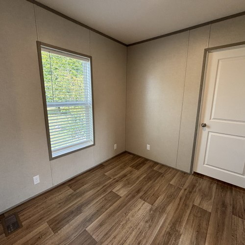 Primary Photo - 2800 W Memorial Dr